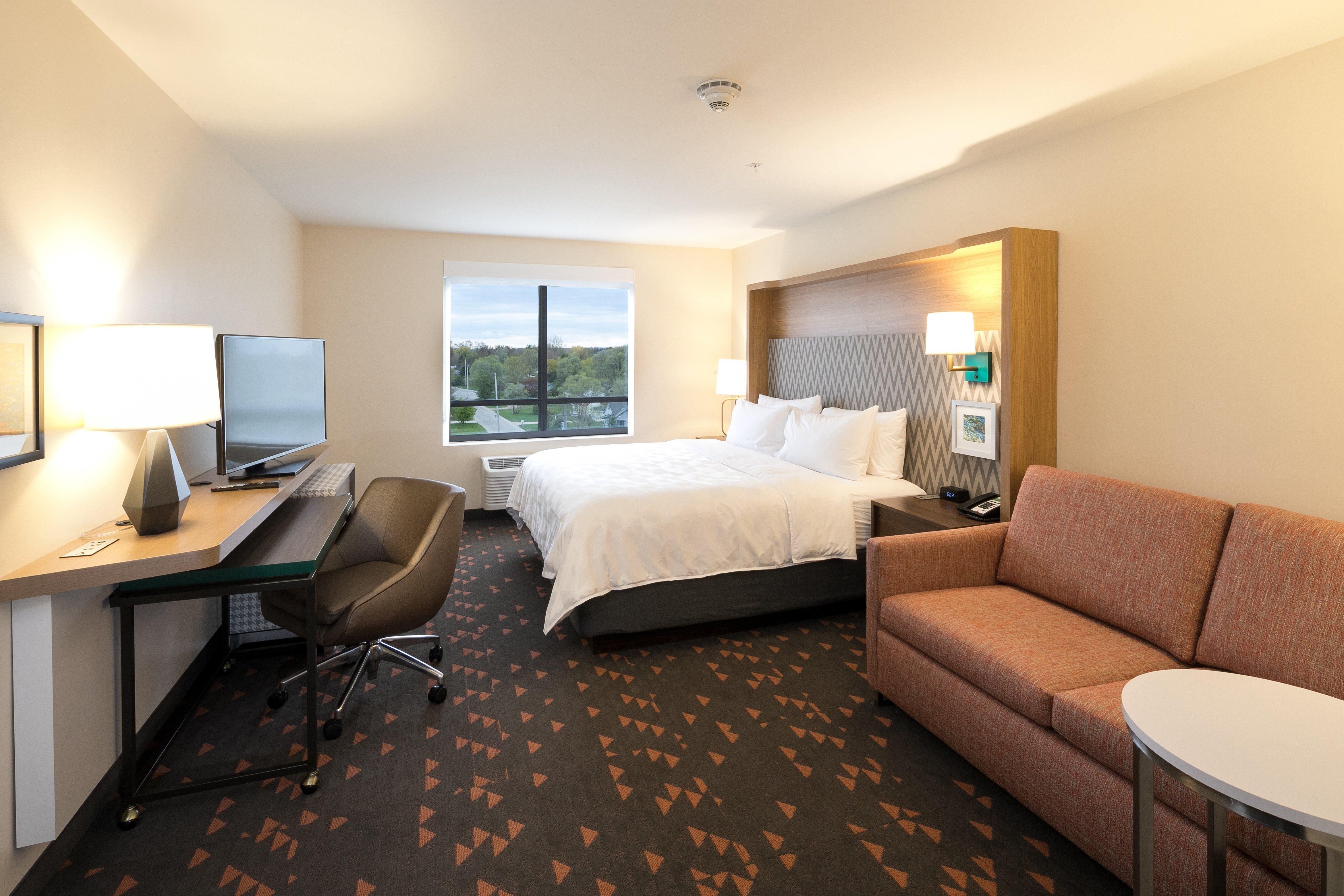 Holiday Inn Hotel & Suites - Mount Pleasant By Ihg Екстер'єр фото