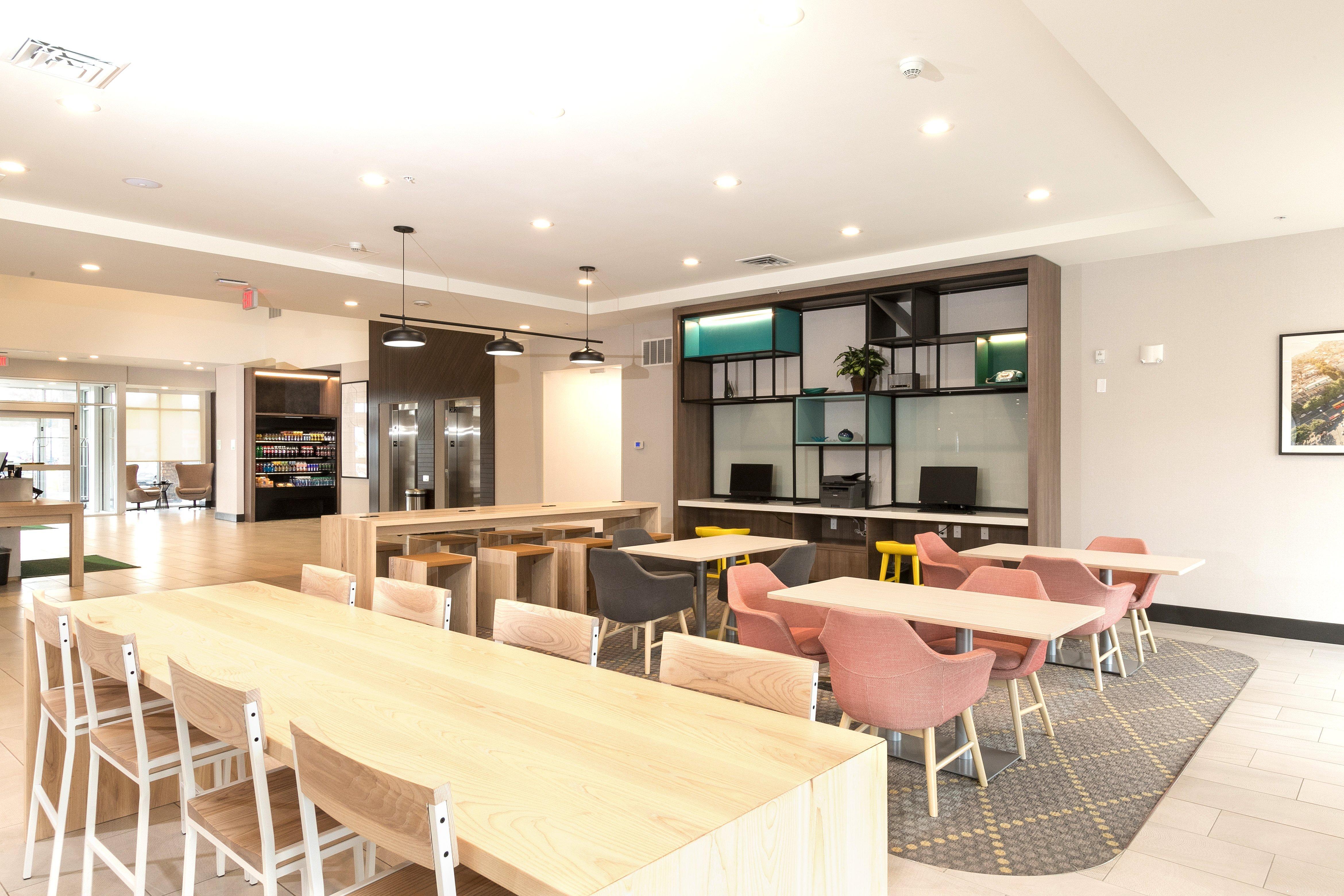 Holiday Inn Hotel & Suites - Mount Pleasant By Ihg Екстер'єр фото