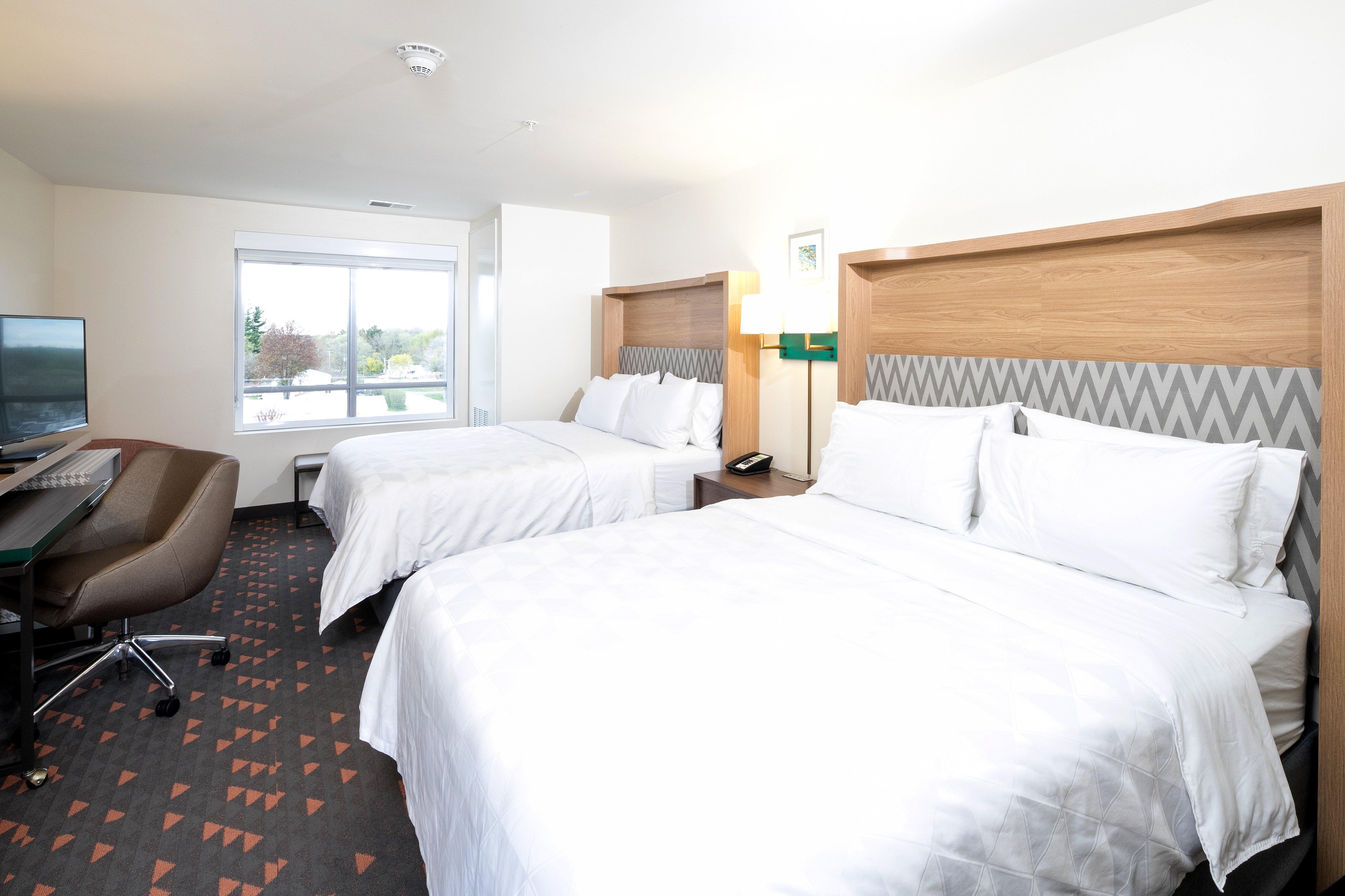 Holiday Inn Hotel & Suites - Mount Pleasant By Ihg Екстер'єр фото