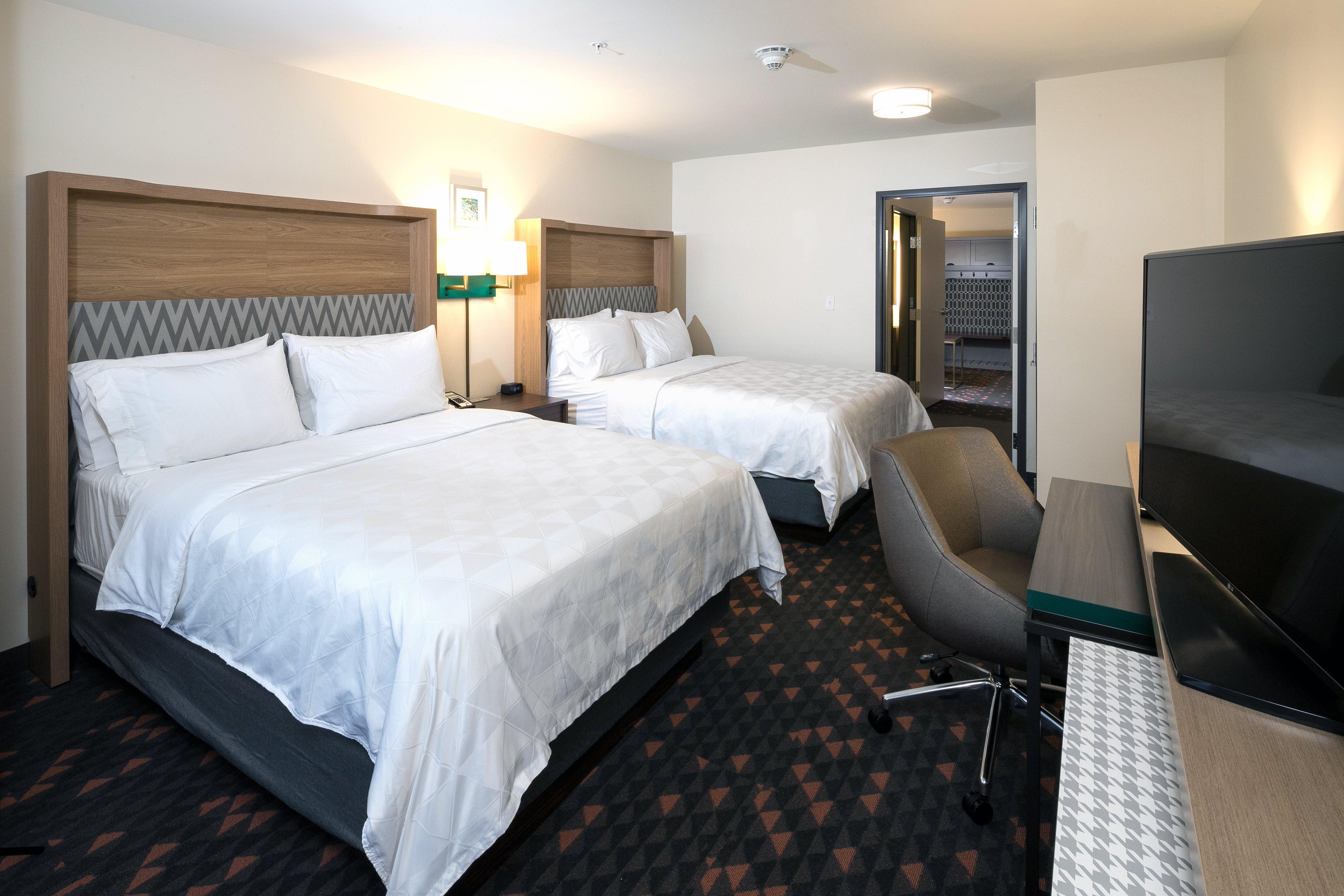Holiday Inn Hotel & Suites - Mount Pleasant By Ihg Екстер'єр фото